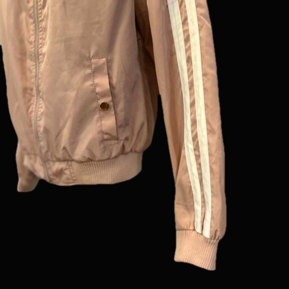 Medium New Look pink en point satin full zip varsity  jacket coat - Picture 8 of 13